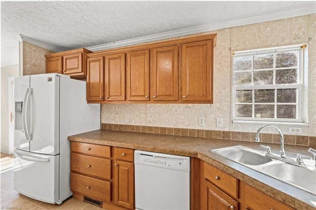 7182 NC Highway 49 N, Liberty, NC 27298