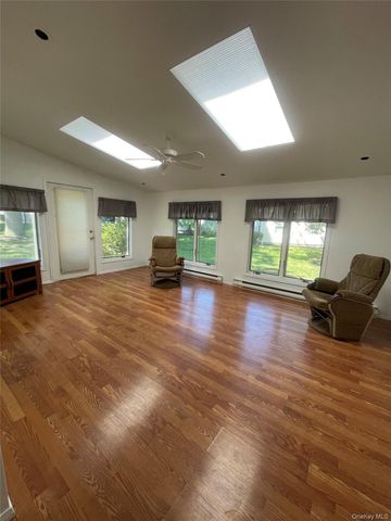 152A Laurance Lane A, Ridge, NY 11961