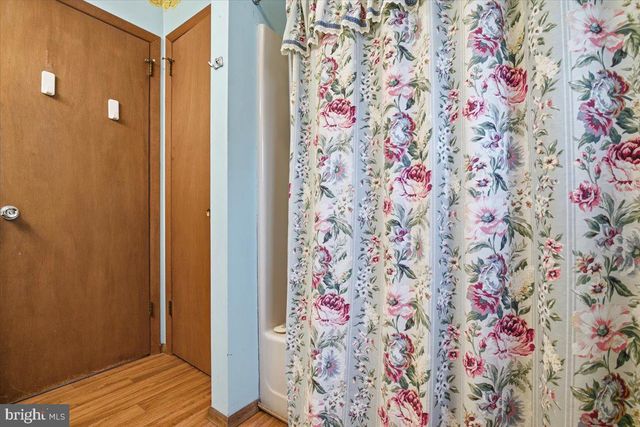 704 RAINBOW TER, Effort, PA 18330