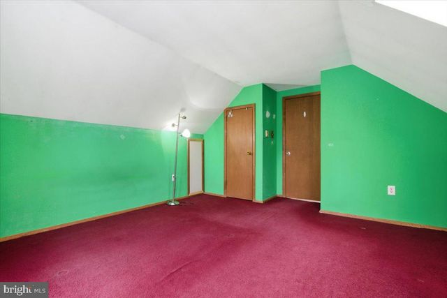 704 RAINBOW TER, Effort, PA 18330