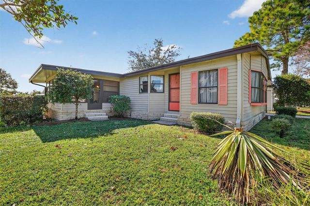 3211 WEKIVA ROAD, Tavares, FL 32778