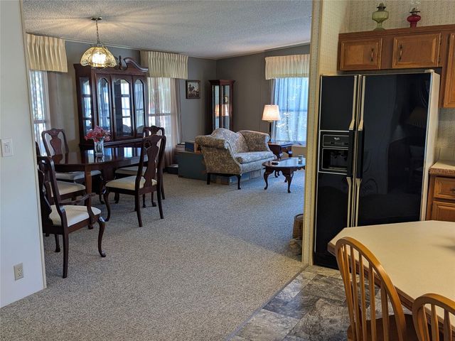 3211 WEKIVA ROAD, Tavares, FL 32778