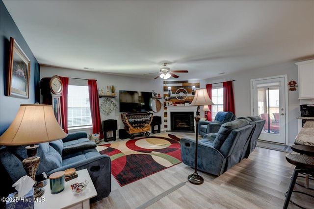 331 Louisia Mae Way, New Bern, NC 28560