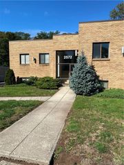 2572 Whitney Avenue, Hamden, CT 06518