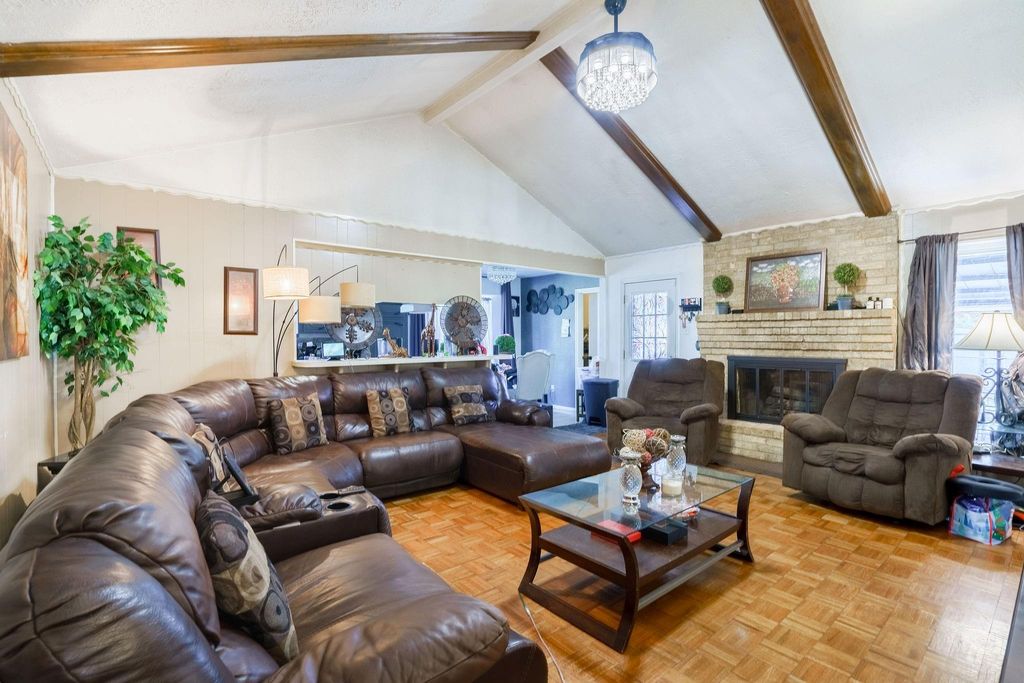 1200 Williams Street, Cleveland, TX 77327