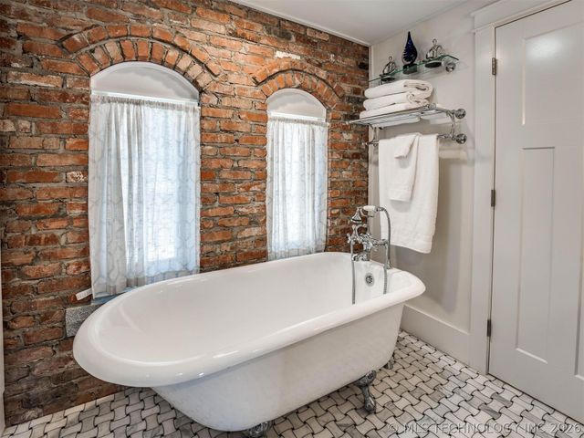 43 Redbud Street D, Carlton Landing, OK 74432