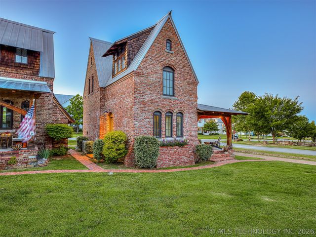43 Redbud Street D, Carlton Landing, OK 74432