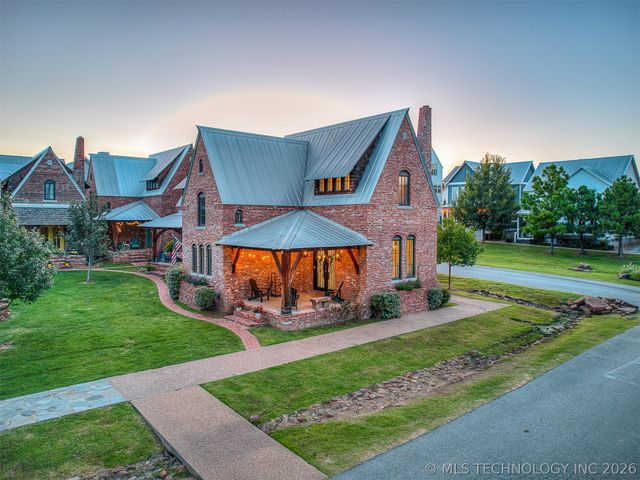 43 Redbud Street D, Carlton Landing, OK 74432