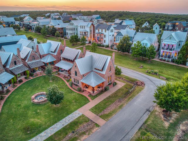 43 Redbud Street D, Carlton Landing, OK 74432