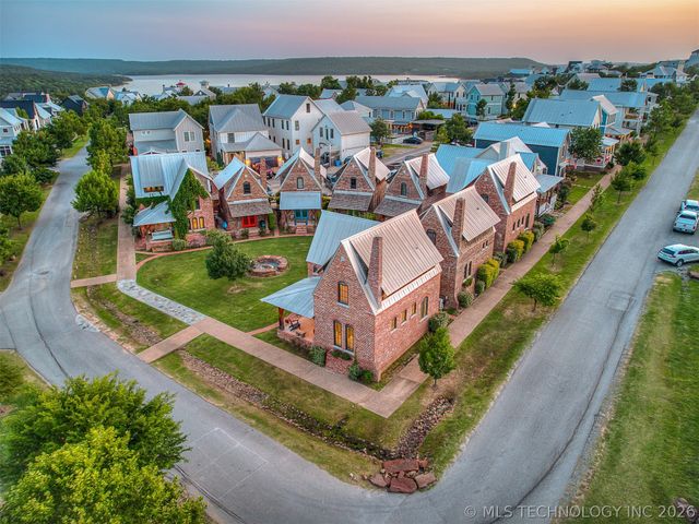 43 Redbud Street D, Carlton Landing, OK 74432