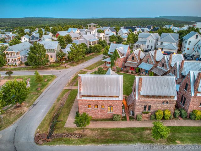 43 Redbud Street D, Carlton Landing, OK 74432