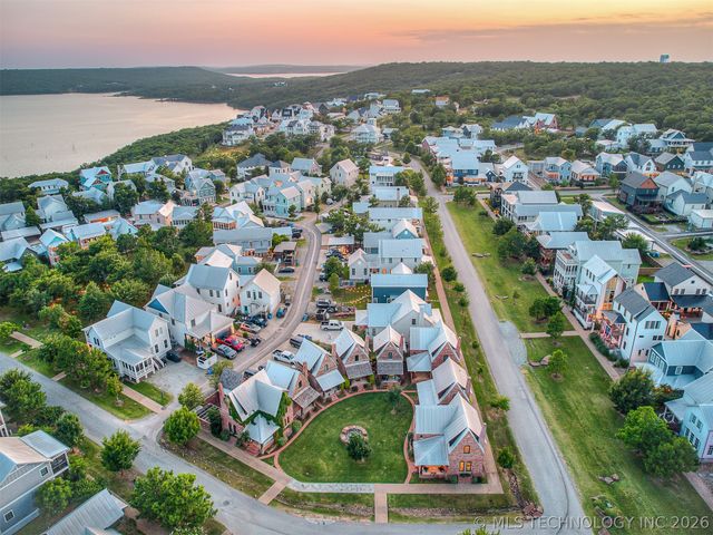 43 Redbud Street D, Carlton Landing, OK 74432