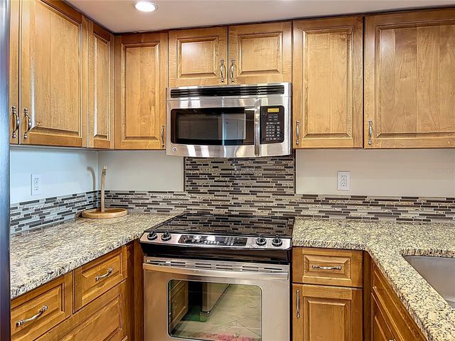 6415 MIDNIGHT PASS ROAD 306, Sarasota, FL 34242