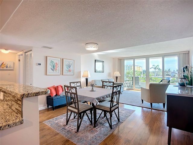 6415 MIDNIGHT PASS ROAD 306, Sarasota, FL 34242