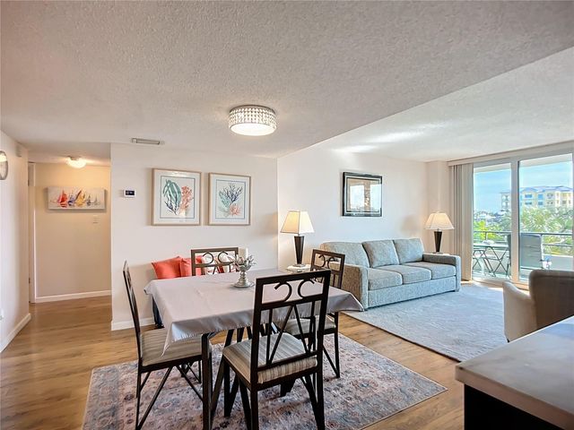 6415 MIDNIGHT PASS ROAD 306, Sarasota, FL 34242