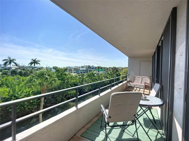 6415 MIDNIGHT PASS ROAD 306, Sarasota, FL 34242