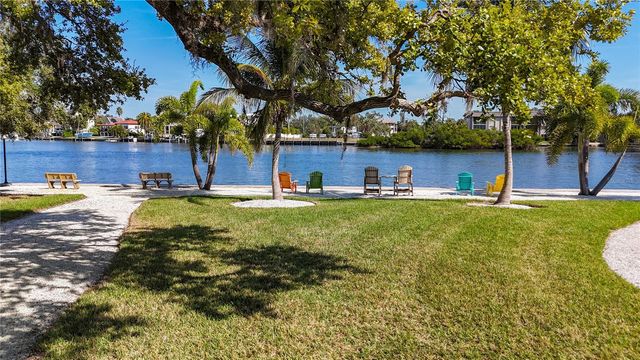 6415 MIDNIGHT PASS ROAD 306, Sarasota, FL 34242