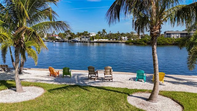 6415 MIDNIGHT PASS ROAD 306, Sarasota, FL 34242