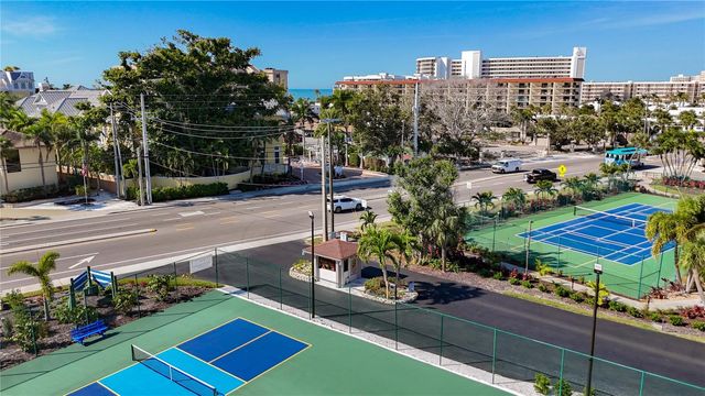 6415 MIDNIGHT PASS ROAD 306, Sarasota, FL 34242