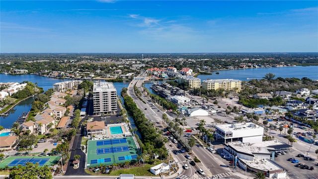 6415 MIDNIGHT PASS ROAD 306, Sarasota, FL 34242