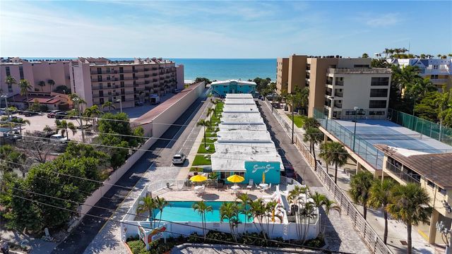 6415 MIDNIGHT PASS ROAD 306, Sarasota, FL 34242