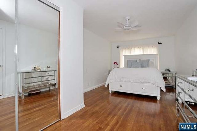 212 Washington Avenue, Elmwood Park, NJ 07407