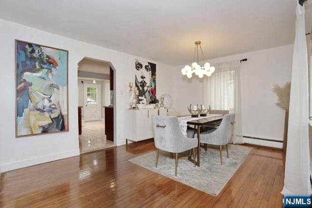 212 Washington Avenue, Elmwood Park, NJ 07407