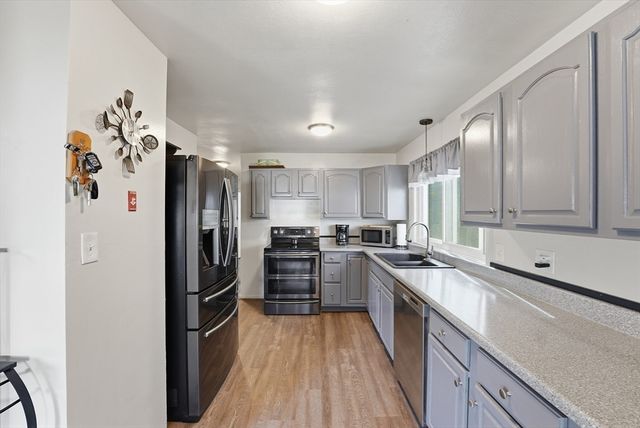 272 Prospect Avenue, West Springfield, MA 01089