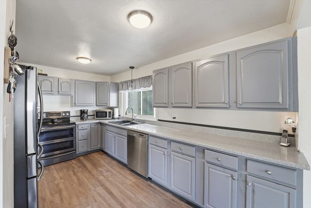 272 Prospect Avenue, West Springfield, MA 01089