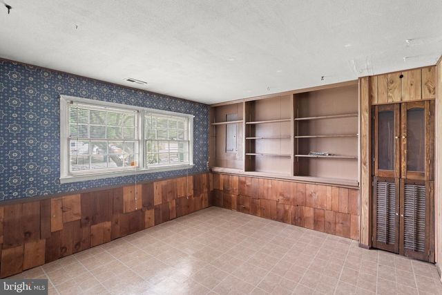 449 2ND ST, Woodbury Heights, NJ 08097