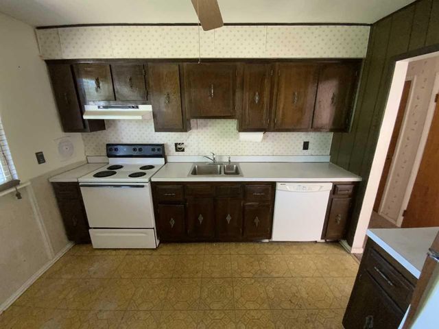 449 2ND ST, Woodbury Heights, NJ 08097