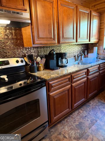 88 Fishtail Circle, Cleveland, GA 30528