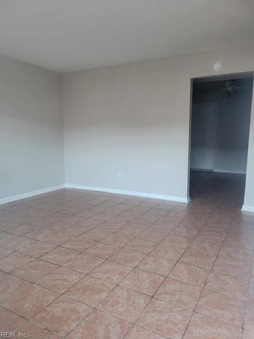 3860 Schooner TRL, Chesapeake, VA 23321