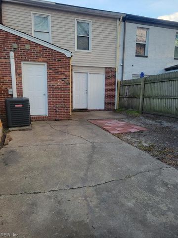 3860 Schooner TRL, Chesapeake, VA 23321