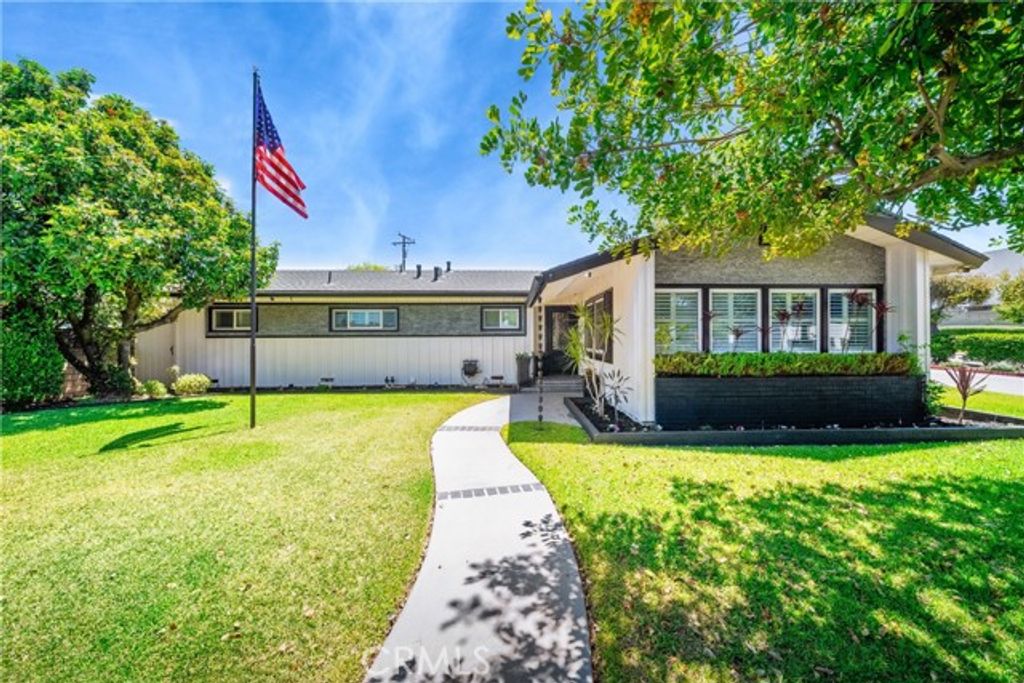 780 S Briargate Lane, Covina, CA 91723