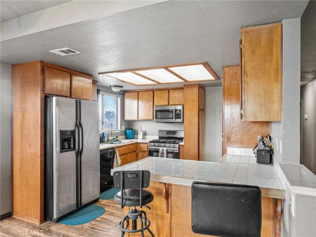 9890 Solano, Victorville, CA 92392