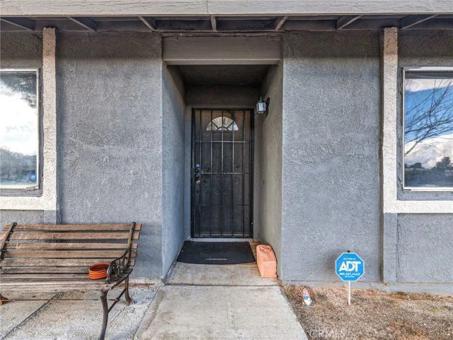 9890 Solano, Victorville, CA 92392