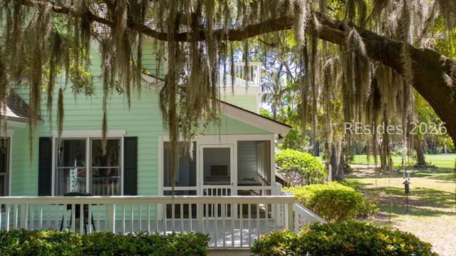 7 Plantation Homes Dr, Daufuskie Island, SC 29915