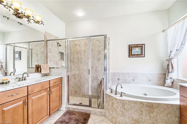 14809 Canton CT, Naples, FL 34114