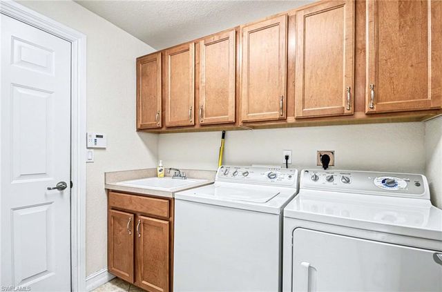 14809 Canton CT, Naples, FL 34114