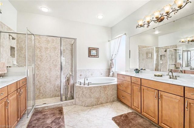 14809 Canton CT, Naples, FL 34114