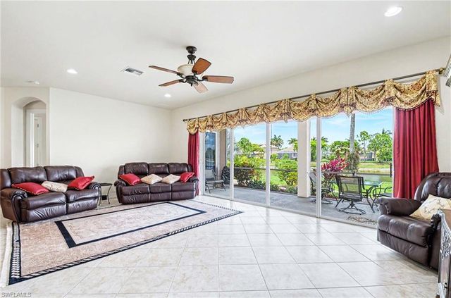 14809 Canton CT, Naples, FL 34114