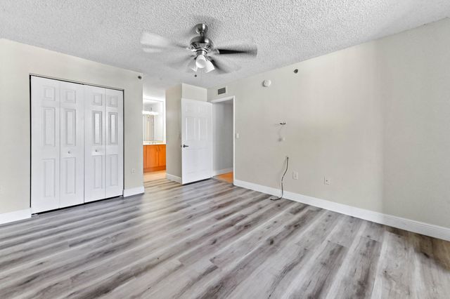 3237 Clint Moore Road 107, Boca Raton, FL 33496