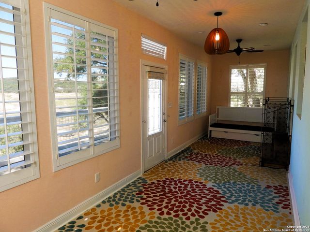 196 Whispering Oak Lane, Lakehills, TX 78063