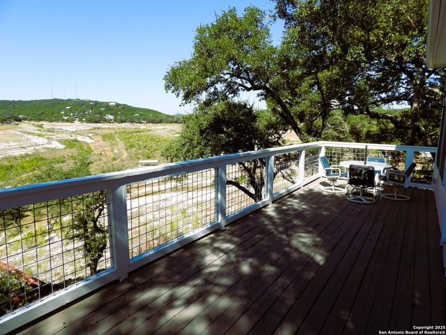 196 Whispering Oak Lane, Lakehills, TX 78063