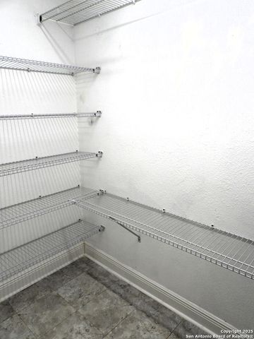 196 Whispering Oak Lane, Lakehills, TX 78063