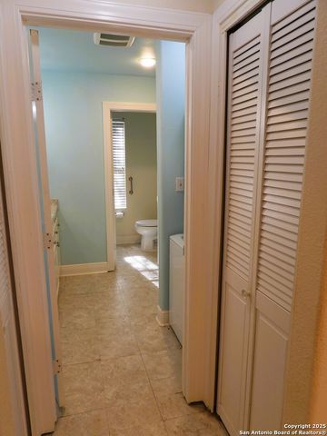 196 Whispering Oak Lane, Lakehills, TX 78063