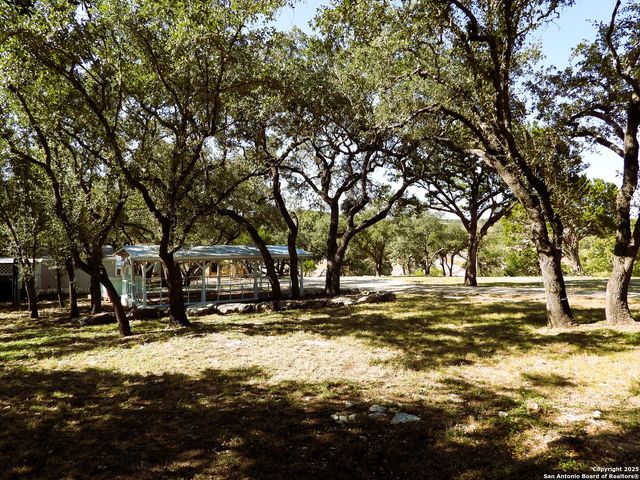 196 Whispering Oak Lane, Lakehills, TX 78063