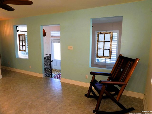 196 Whispering Oak Lane, Lakehills, TX 78063