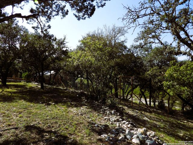 196 Whispering Oak Lane, Lakehills, TX 78063